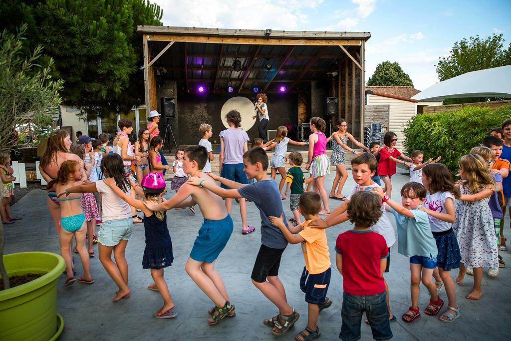 Camping Les Peupliers La Flotte Exterior foto